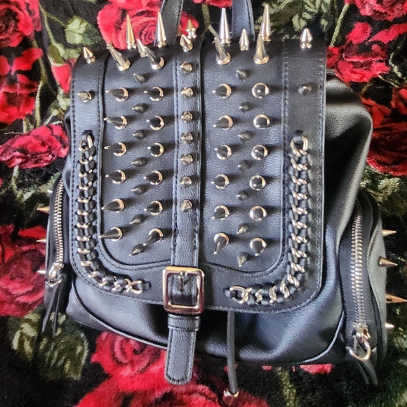 Gothic punk style purse. - Picture 3 of 3